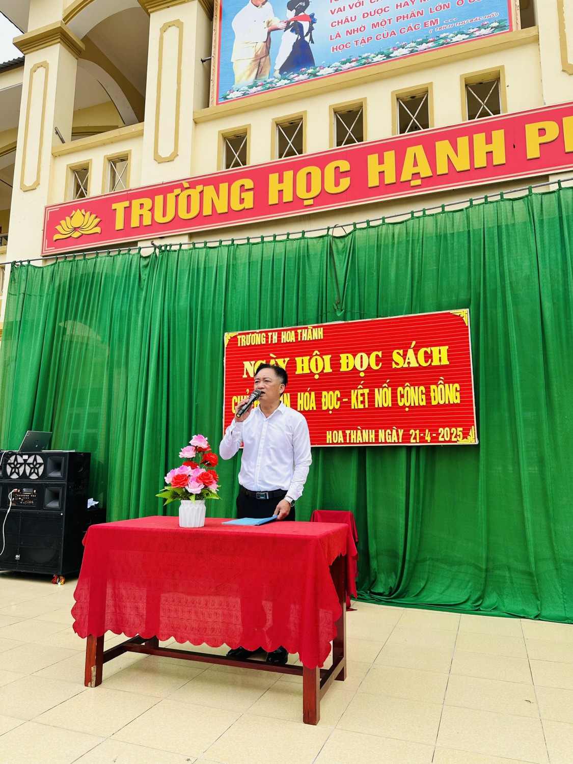 NGÀY HỘI ĐỌC SÁCH CHỦ ĐỀ VĂN HÓA ĐỌC - KẾT NỐI CỘNG ĐỒNG
